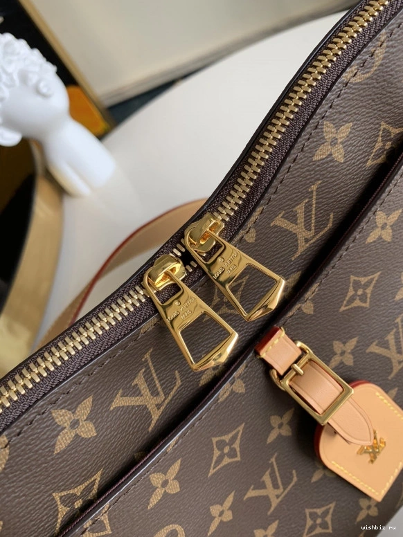 WIS LOUIS ODÉON PM VUITTON 0104